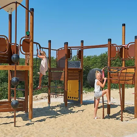 In With Private Garden Villa Lanzac