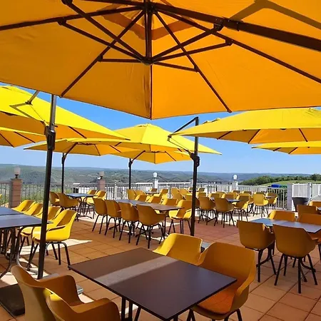 In With Private Garden Lanzac