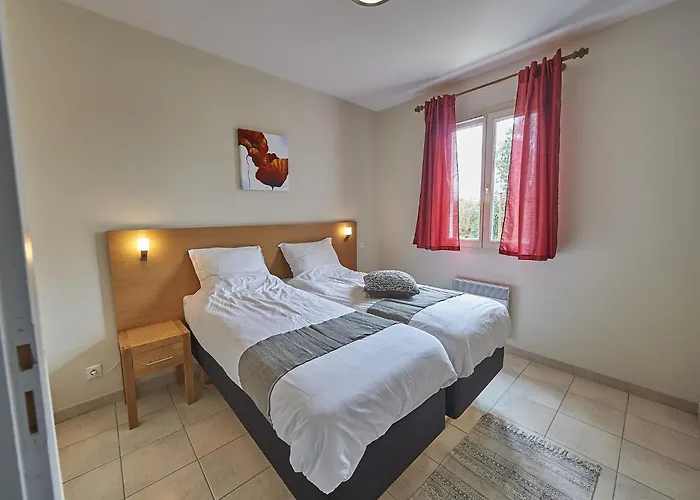 Βίλα In With Private Garden Lanzac